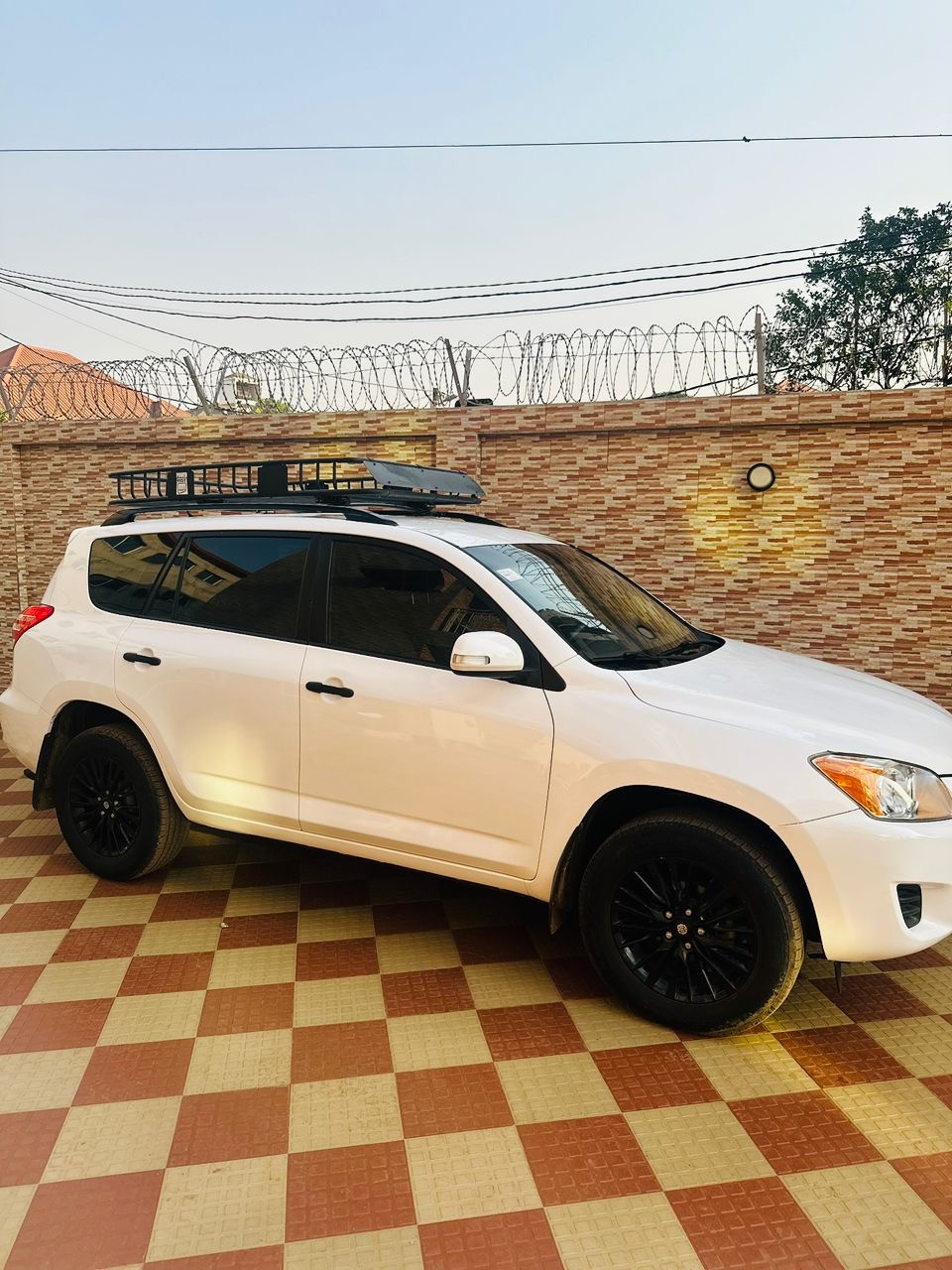 Toyota RAV4 2009, Voitures, Conakry