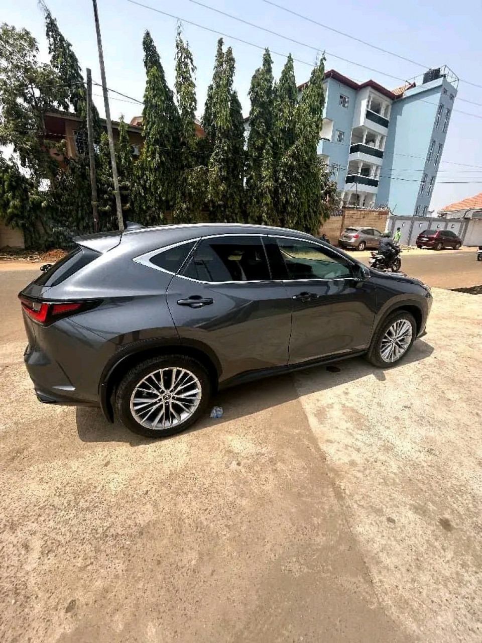 Lexus NX350, Voitures, Conakry