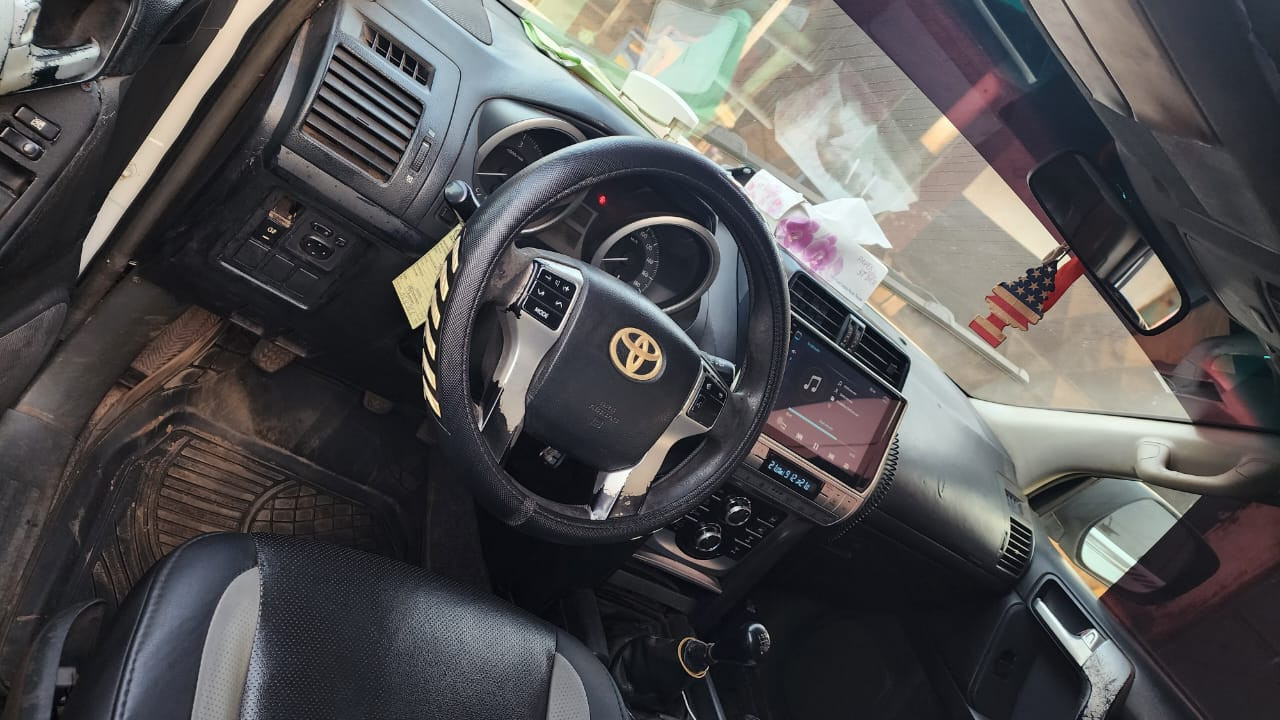 TOYOTA LAND CRUISER PRADO TXL, Voitures, Conakry