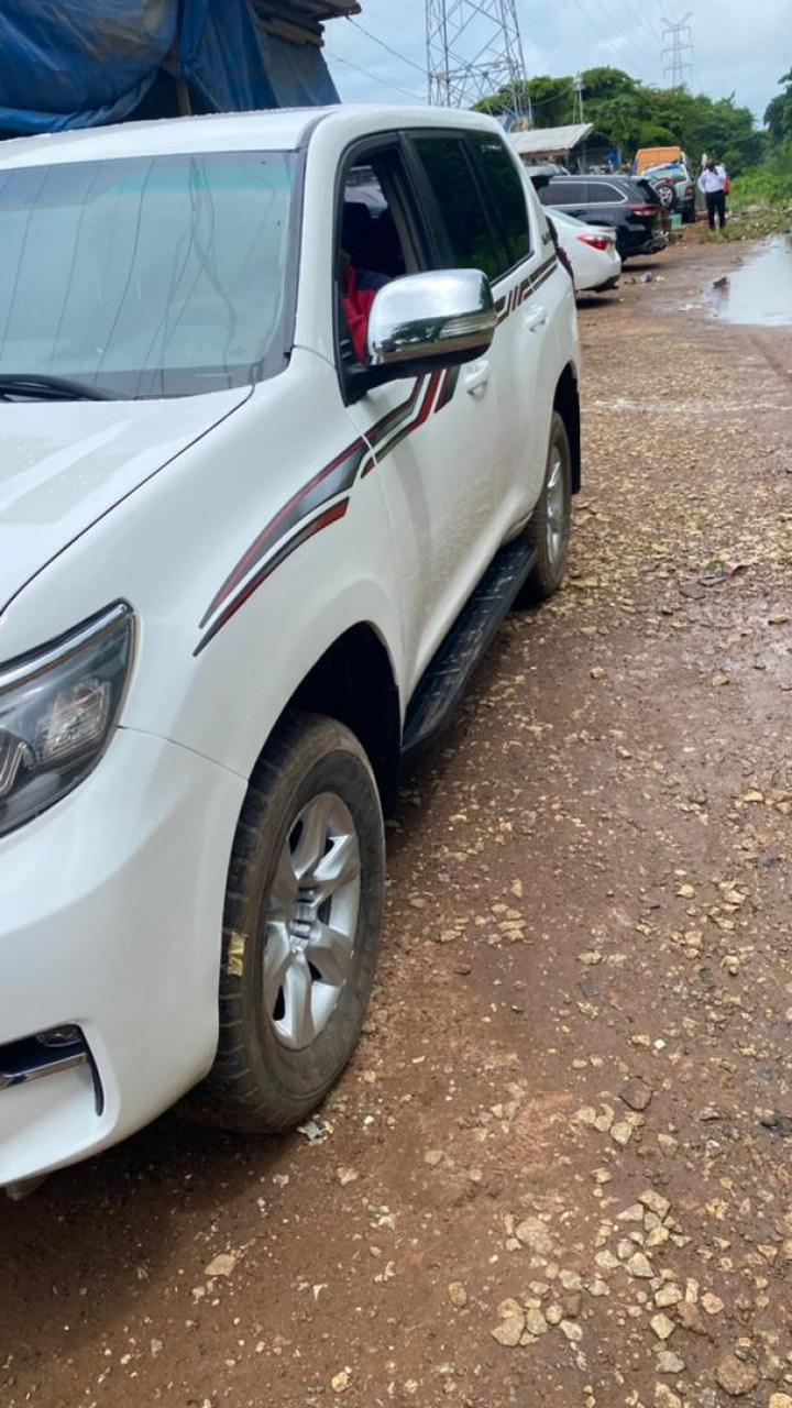 TOYOTA LAND CRUISER PRADO TXL, Voitures, Conakry