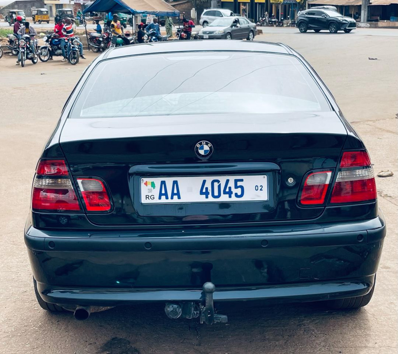 BMW 318, Voitures, Conakry