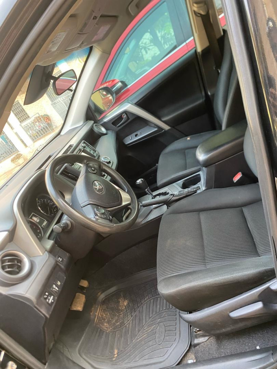 Toyota RAV4 2017, Voitures, Conakry