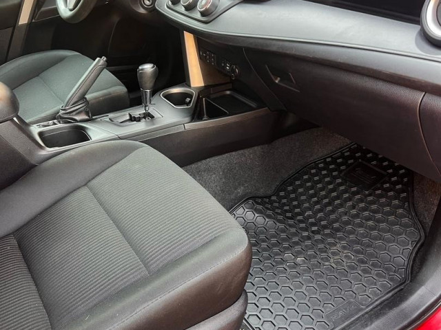 Toyota RAV4 2017, Voitures, Conakry
