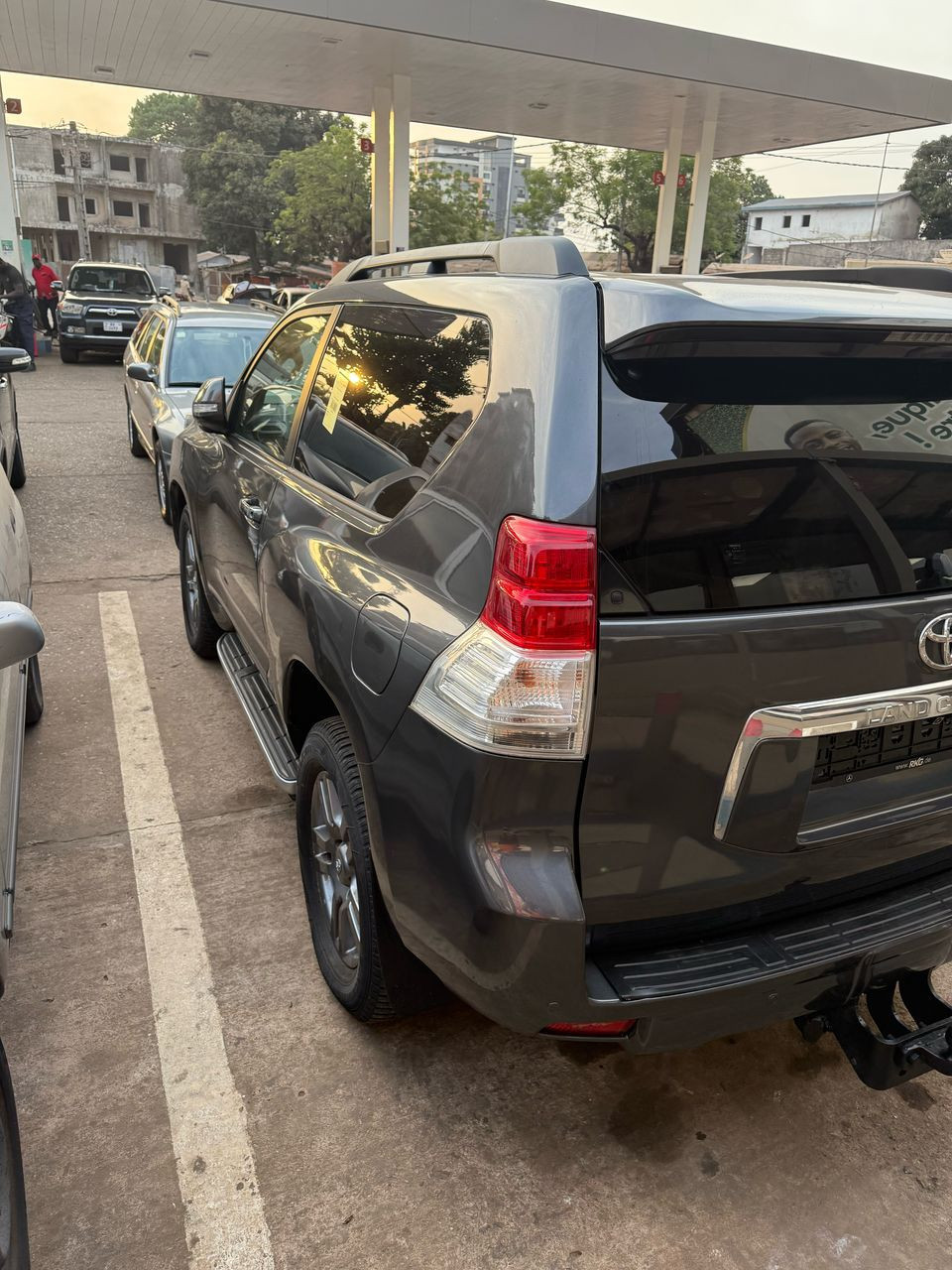 TOYOTA PARDO LAND CRUISER DIESEL SORTIE PORT, Voitures, Conakry