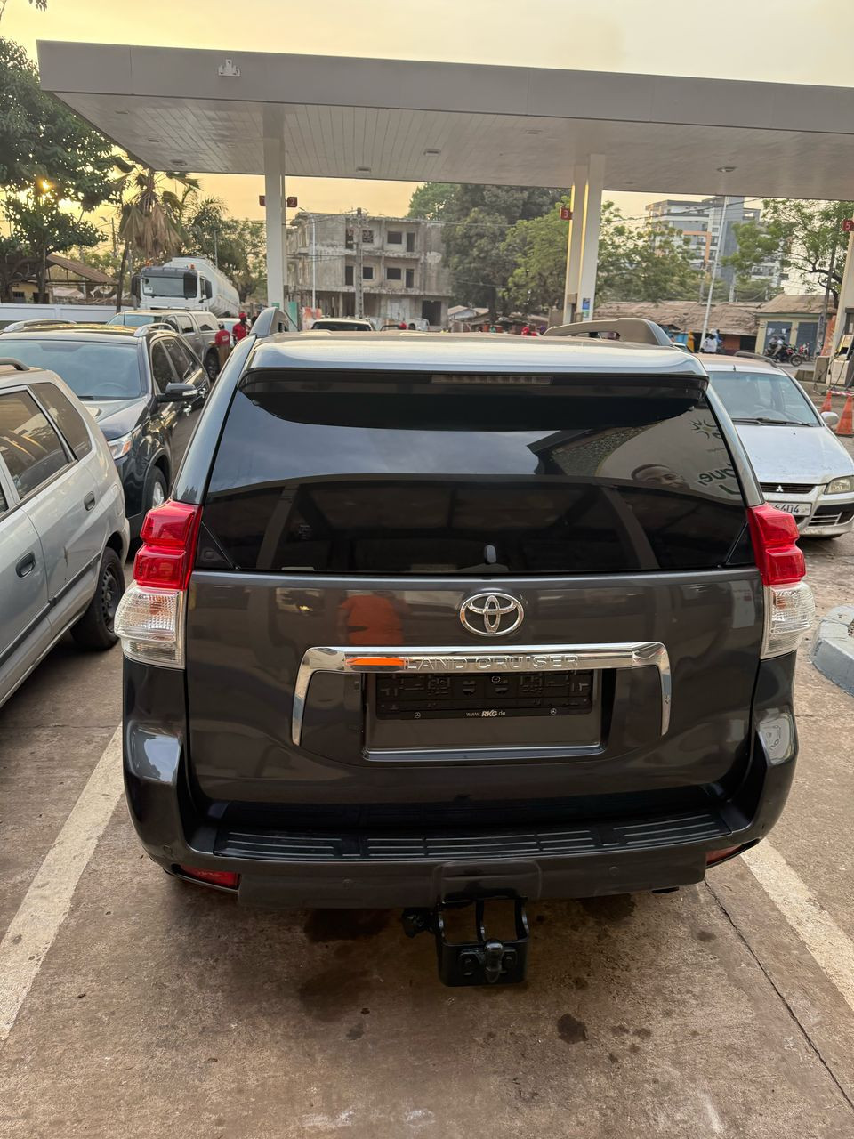 TOYOTA PARDO LAND CRUISER DIESEL SORTIE PORT, Voitures, Conakry