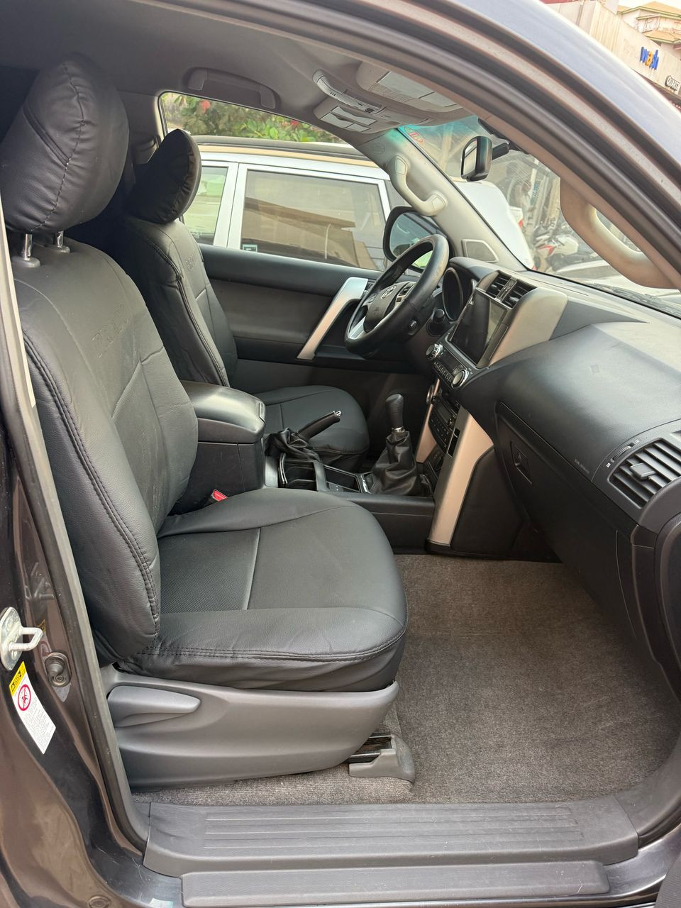 TOYOTA PARDO LAND CRUISER DIESEL SORTIE PORT, Voitures, Conakry