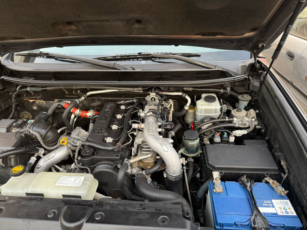 TOYOTA PARDO LAND CRUISER DIESEL SORTIE PORT, Voitures, Conakry