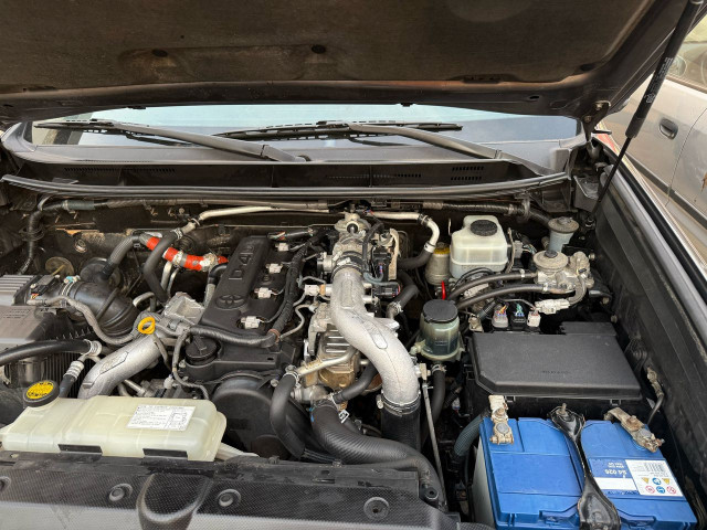TOYOTA PARDO LAND CRUISER DIESEL SORTIE PORT, Voitures, Conakry