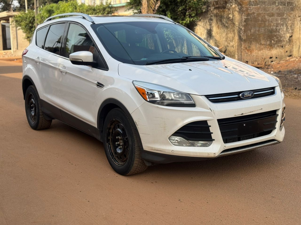 Ford escape, Voitures, Conakry