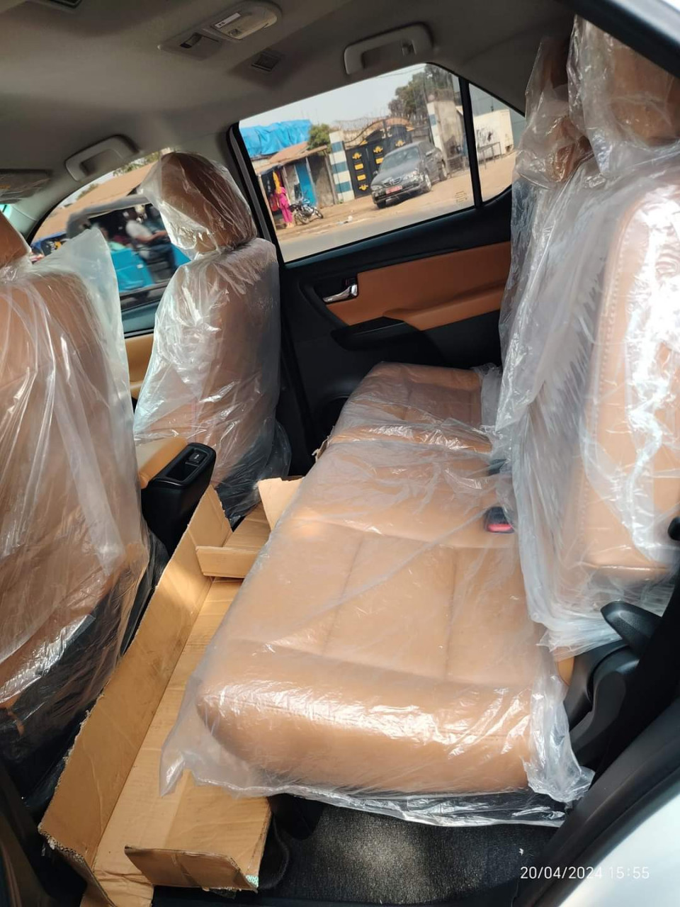 TOYOTA FORTUNER SORTIE D'USINE ANNÉE 2024 AUTOMATIQUE E, Voitures, Conakry