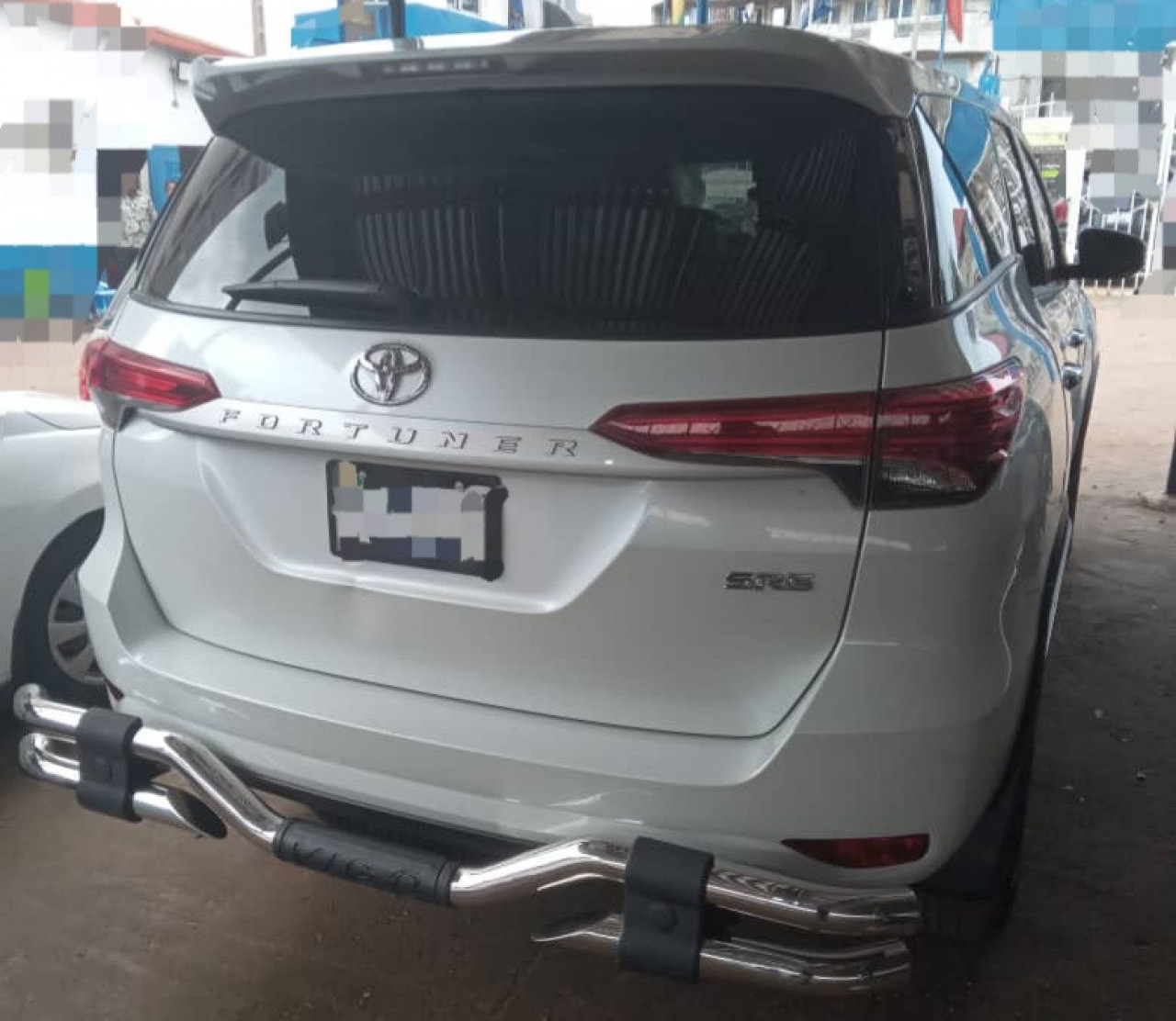 TOYOTA FORTUNER SORTIE D'USINE ANNÉE 2024 AUTOMATIQUE E, Voitures, Conakry