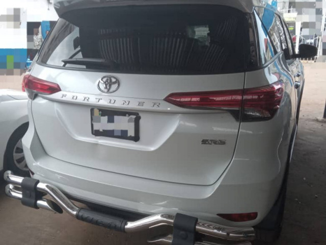 TOYOTA FORTUNER SORTIE D'USINE ANNÉE 2024 AUTOMATIQUE E, Voitures, Conakry