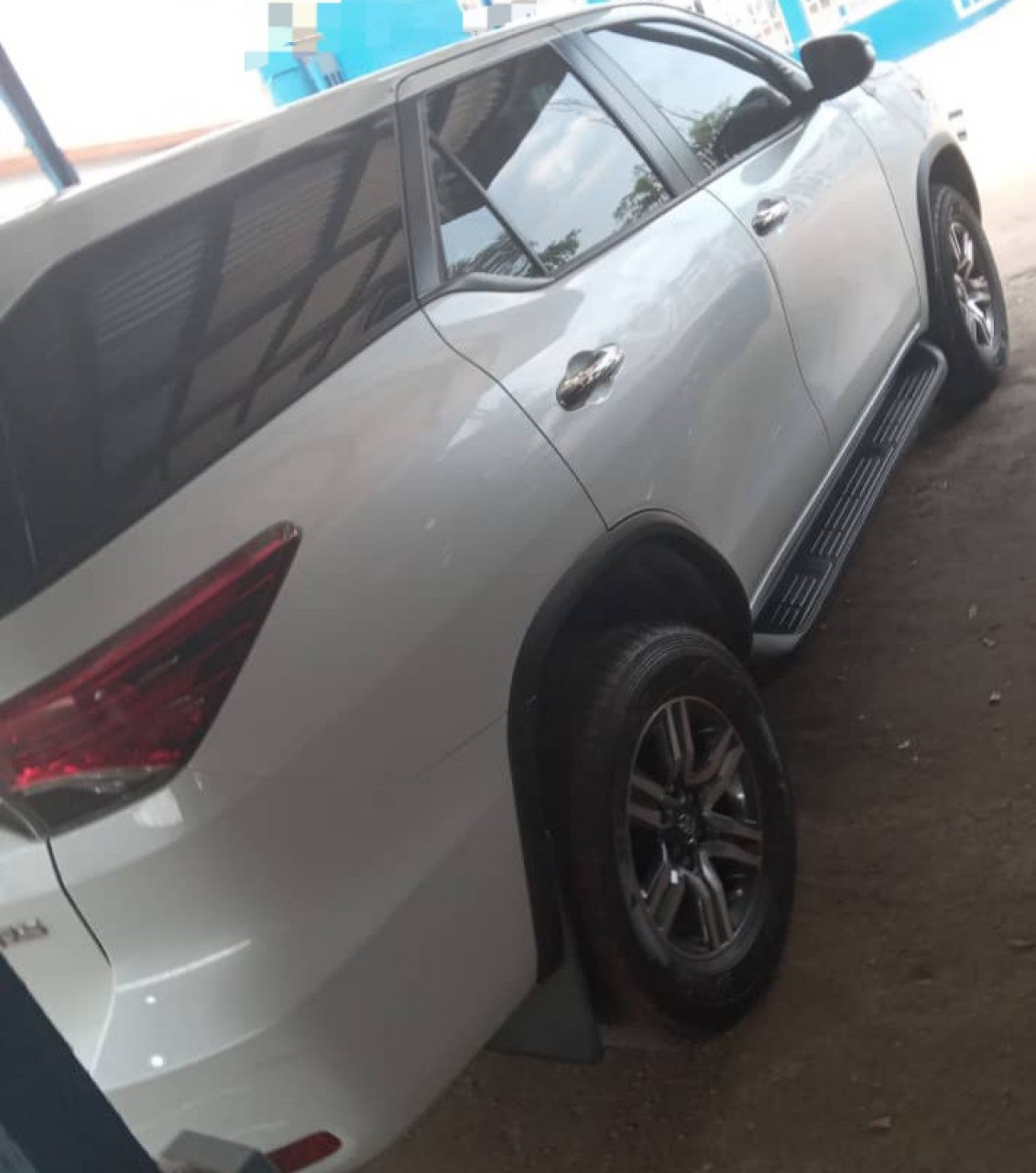 TOYOTA FORTUNER SORTIE D'USINE ANNÉE 2024 AUTOMATIQUE E, Voitures, Conakry