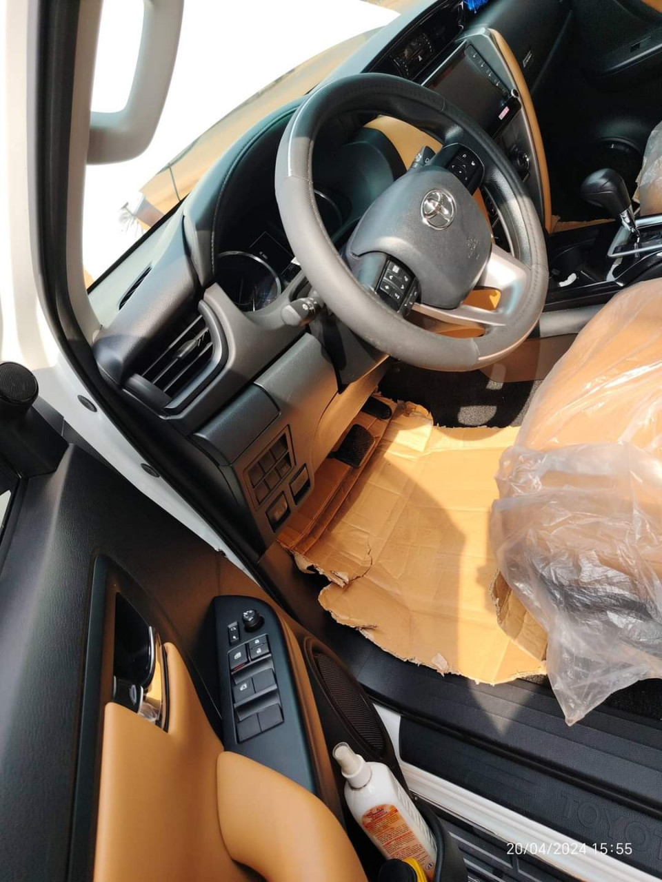 TOYOTA FORTUNER SORTIE D'USINE ANNÉE 2024 AUTOMATIQUE E, Voitures, Conakry