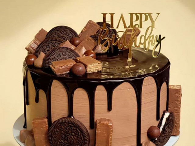 Gâteaux anniversaire, Commerces à Vendre, Conakry