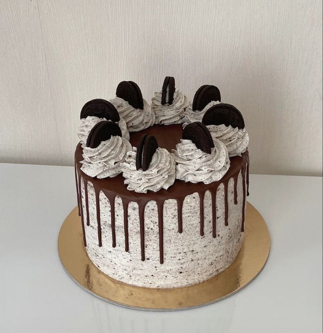 Gâteaux anniversaire, Commerces à Vendre, Conakry