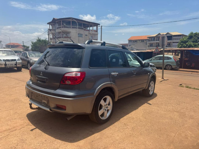 Mitsubushi outlander, Voitures, Conakry