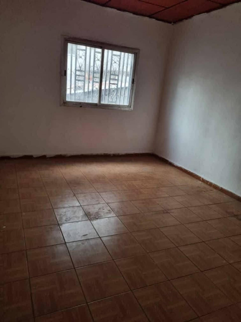Vente d'une concession entière,  située à lambangny, Maisons, Conakry