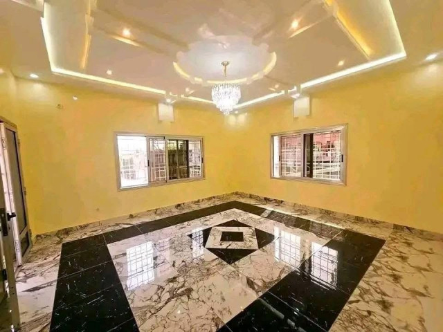 Un magnifique Duplex + Annexe à VENDRE à Lambandji, Maisons, Conakry
