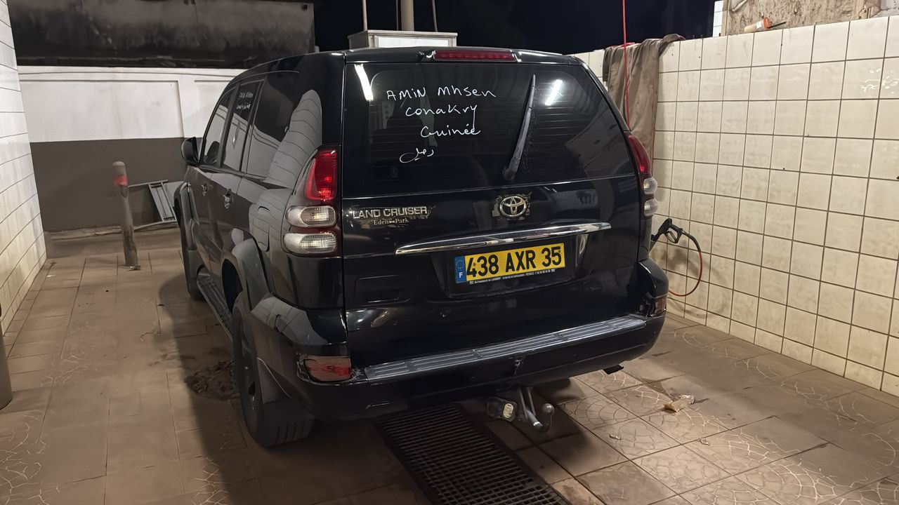 TOYOTA LAND CRUISER, Voitures, Conakry