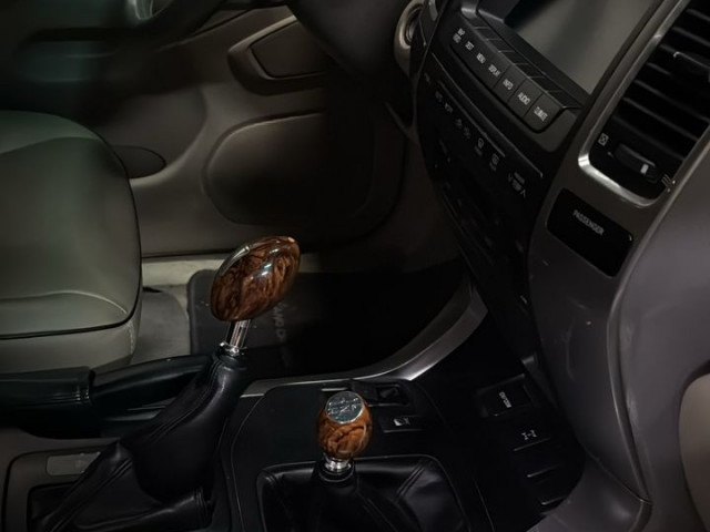 TOYOTA LAND CRUISER, Voitures, Conakry