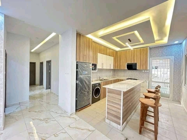 Vente d’une villa de haut standing à Coyah doumbouyah, Maisons, Conakry