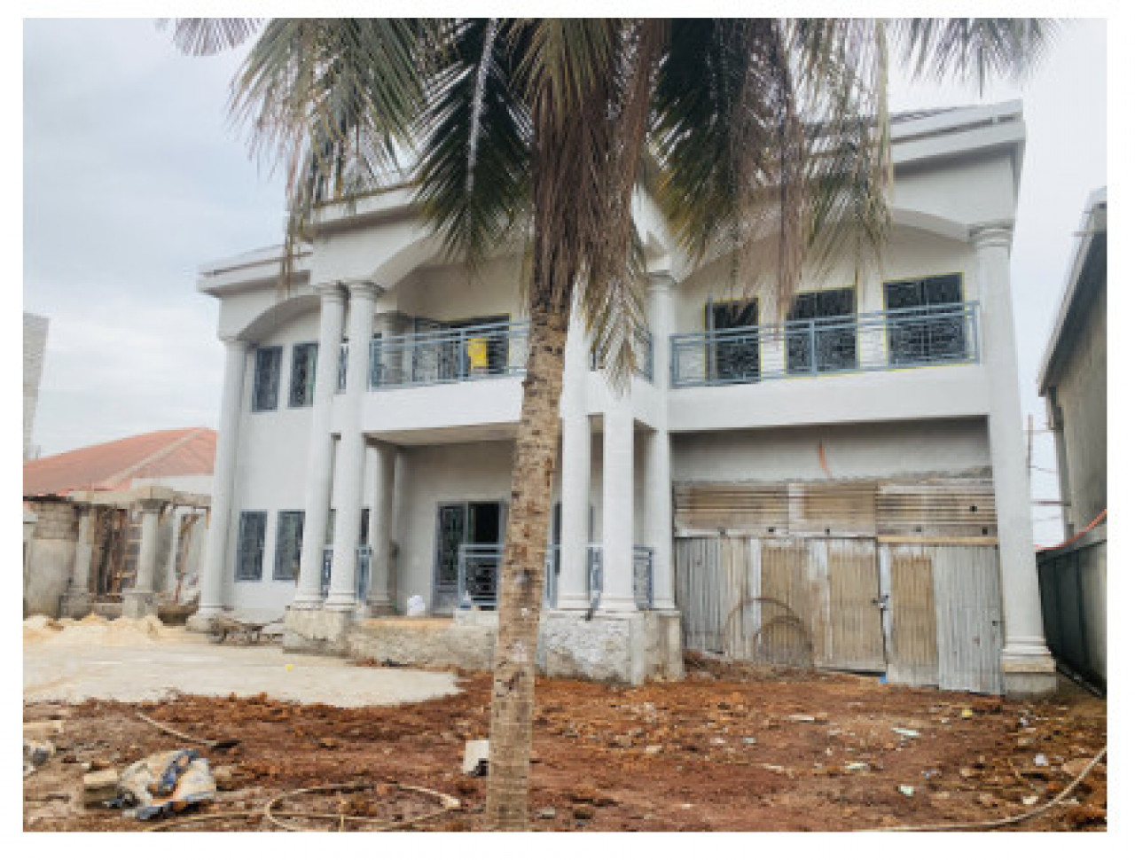 𝗗𝘂𝗽𝗹𝗲𝘅 𝗱𝗲 𝗵𝗮𝘂𝘁 𝘀𝘁𝗮𝗻𝗱𝗶𝗻𝗴 à #𝘃𝗲𝗻𝗱𝗿𝗲 à #𝗞𝗼𝗯𝗮𝘆𝗮𝗵, Maisons, Conakry