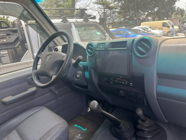 TOYOTA LAND CRUISER HARDTOP FERMER, Voitures, Conakry