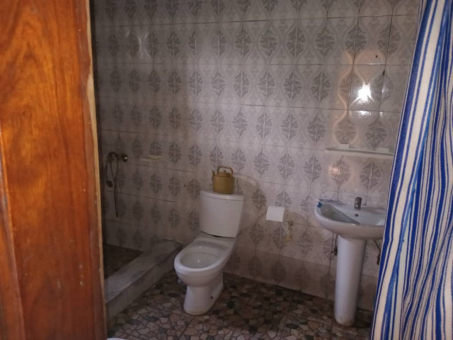 Maison a vendre a coyah Bentourayah, Maisons, Coyah