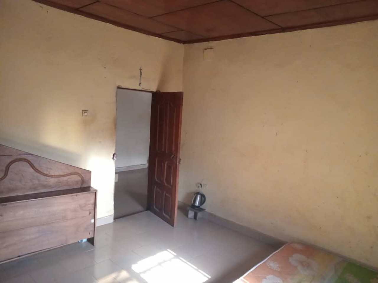 Maison a vendre a coyah Bentourayah, Maisons, Coyah