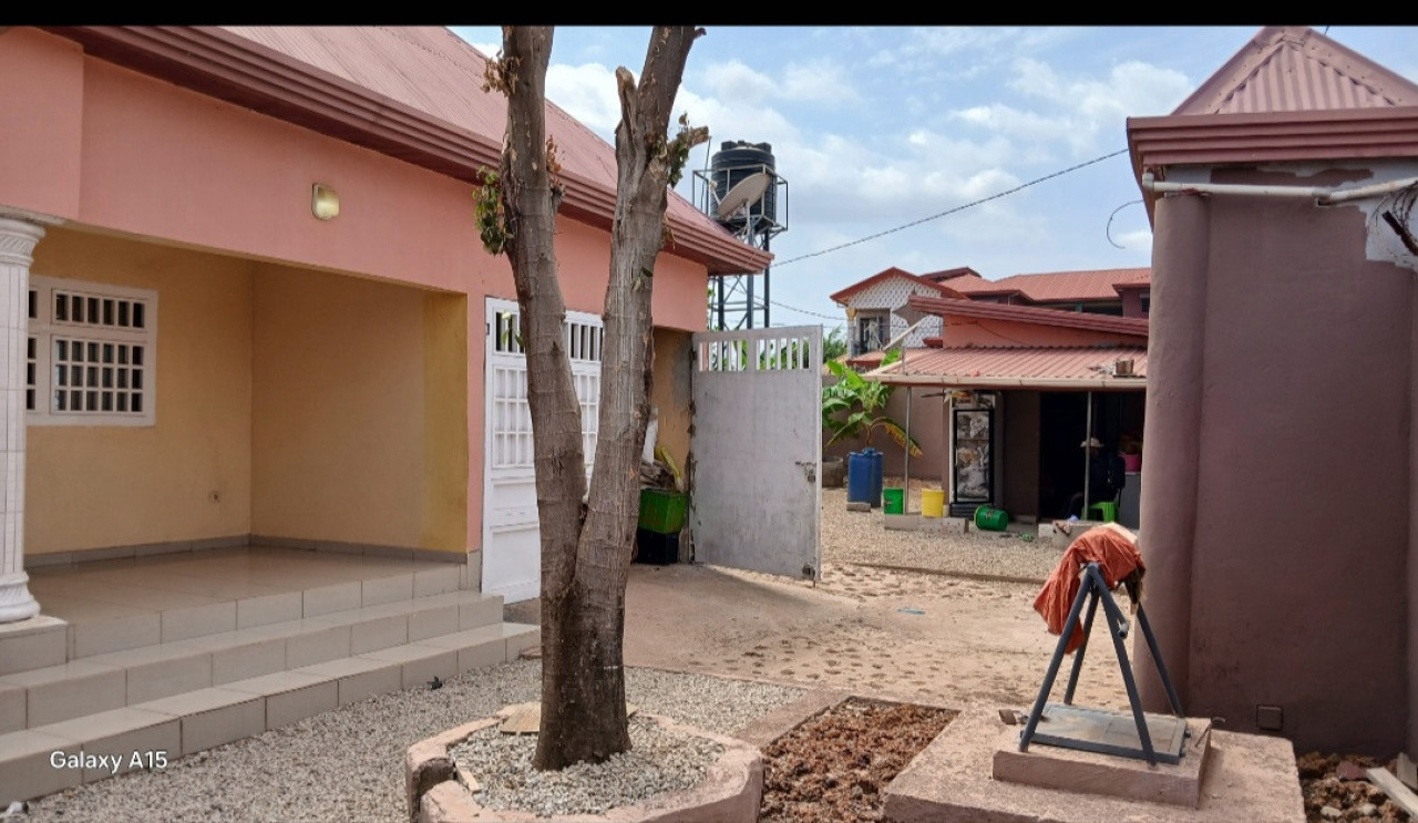 Villa a vendre à coyah lefouredaha, Maisons, Conakry