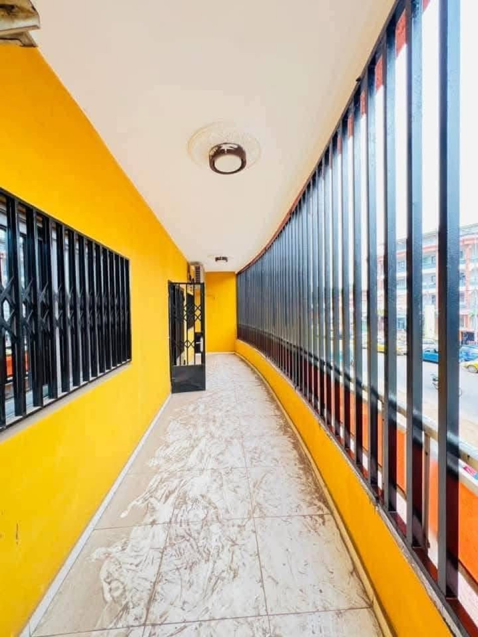 IMMEUBLE R+6 À LOUER KIPE CENTRE ÉMETTEUR, Locaux Commerciaux, Conakry