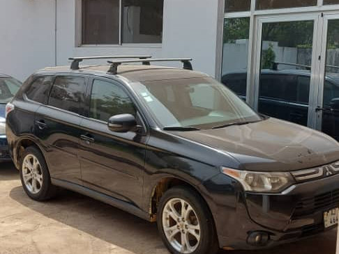 Mitsubishi Outlander, Voitures, Conakry
