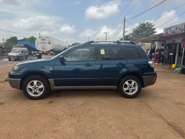 Mitsubushi outlander, Voitures, Conakry