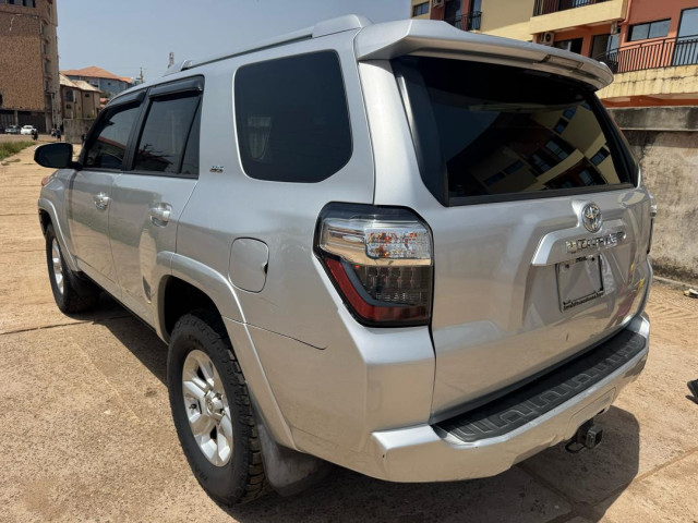 Toyota 4runner, Voitures, Conakry