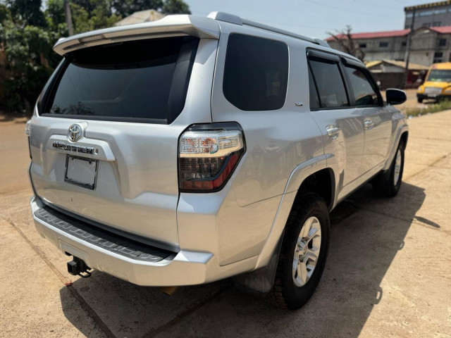 Toyota 4runner, Voitures, Conakry