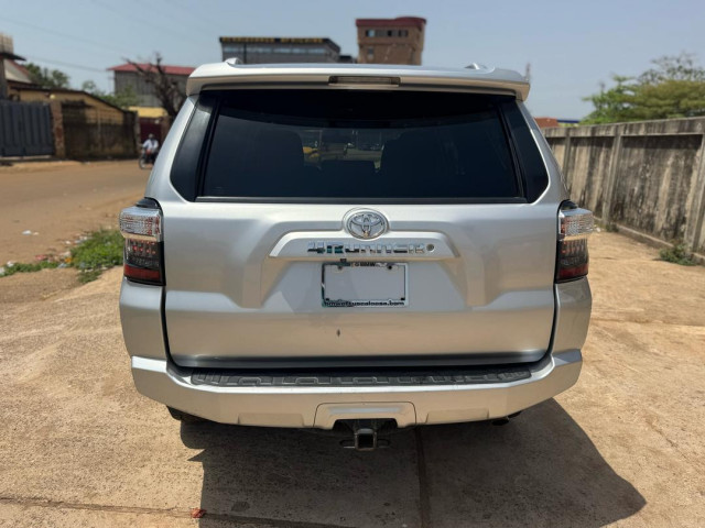 Toyota 4runner, Voitures, Conakry