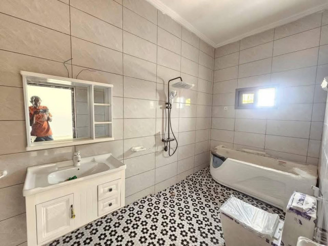 Duplex de haute qualité A vendre à Kobayah, Maisons, Conakry