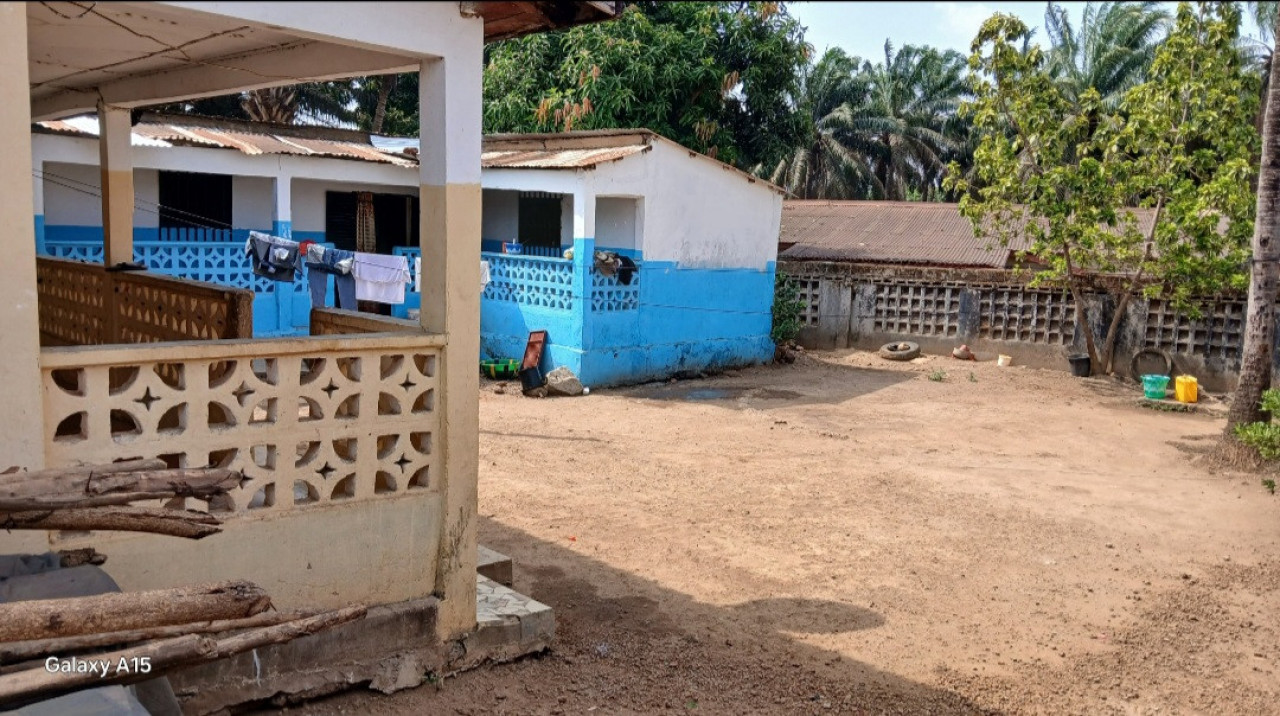 02 PARCELLE COLLÉ À COYAH CENTRE, Terrains, Conakry