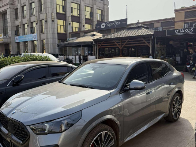 Bmw x2, Voitures, Conakry