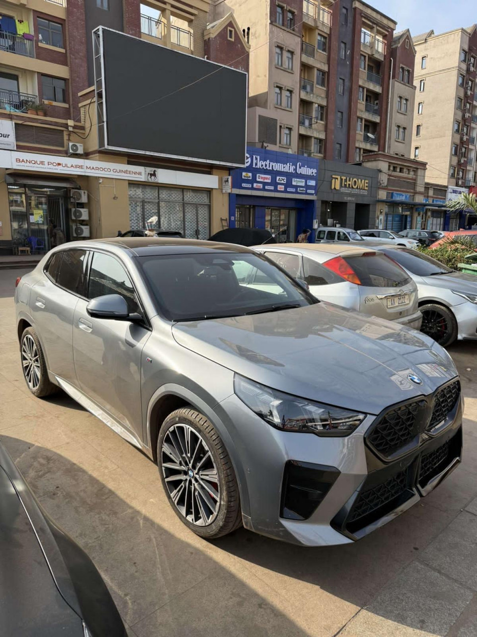 Bmw  x2, Voitures, Conakry