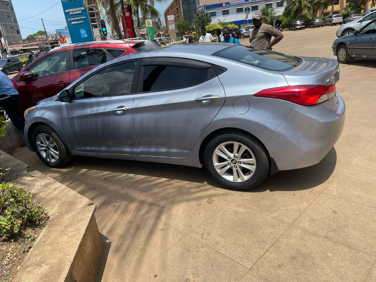 Hyundai elantra, Voitures, Conakry