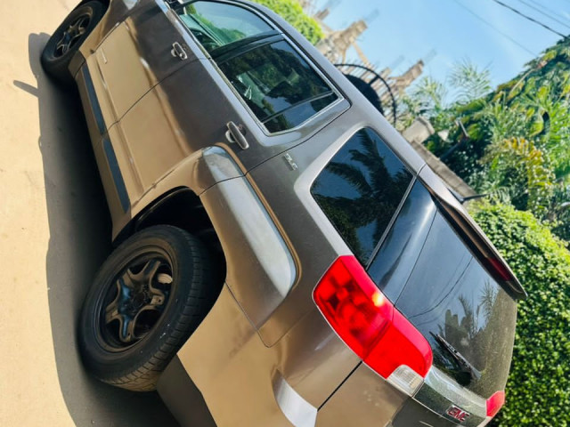 GMC Terrain, Voitures, Conakry