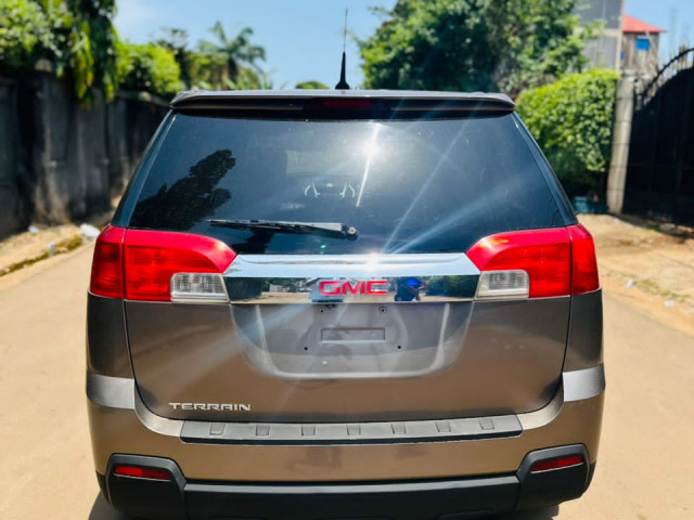 GMC Terrain, Voitures, Conakry