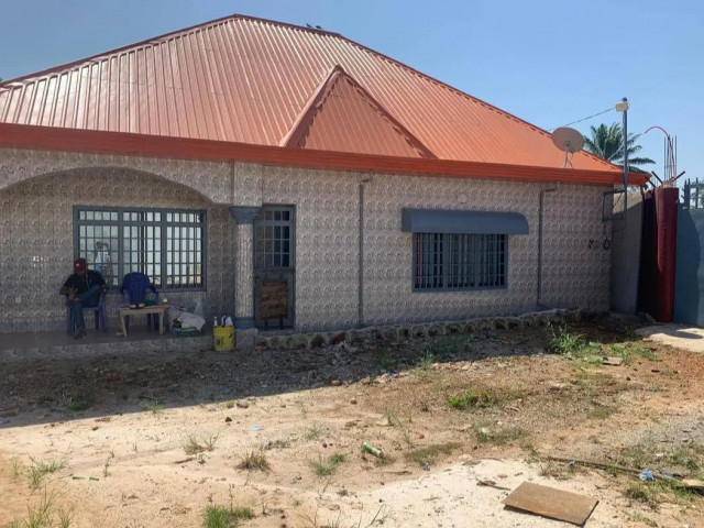 VILLA À VENDRE À COYAH WONKIFONG, Maisons, Conakry