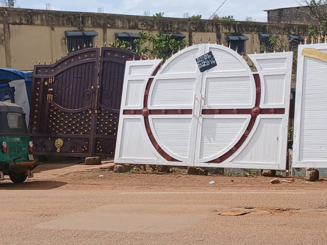 Portail, Portes - Fenêtres, Conakry